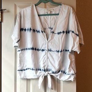 Cloth and Stone from Anthropologie tie dye tie front button up top